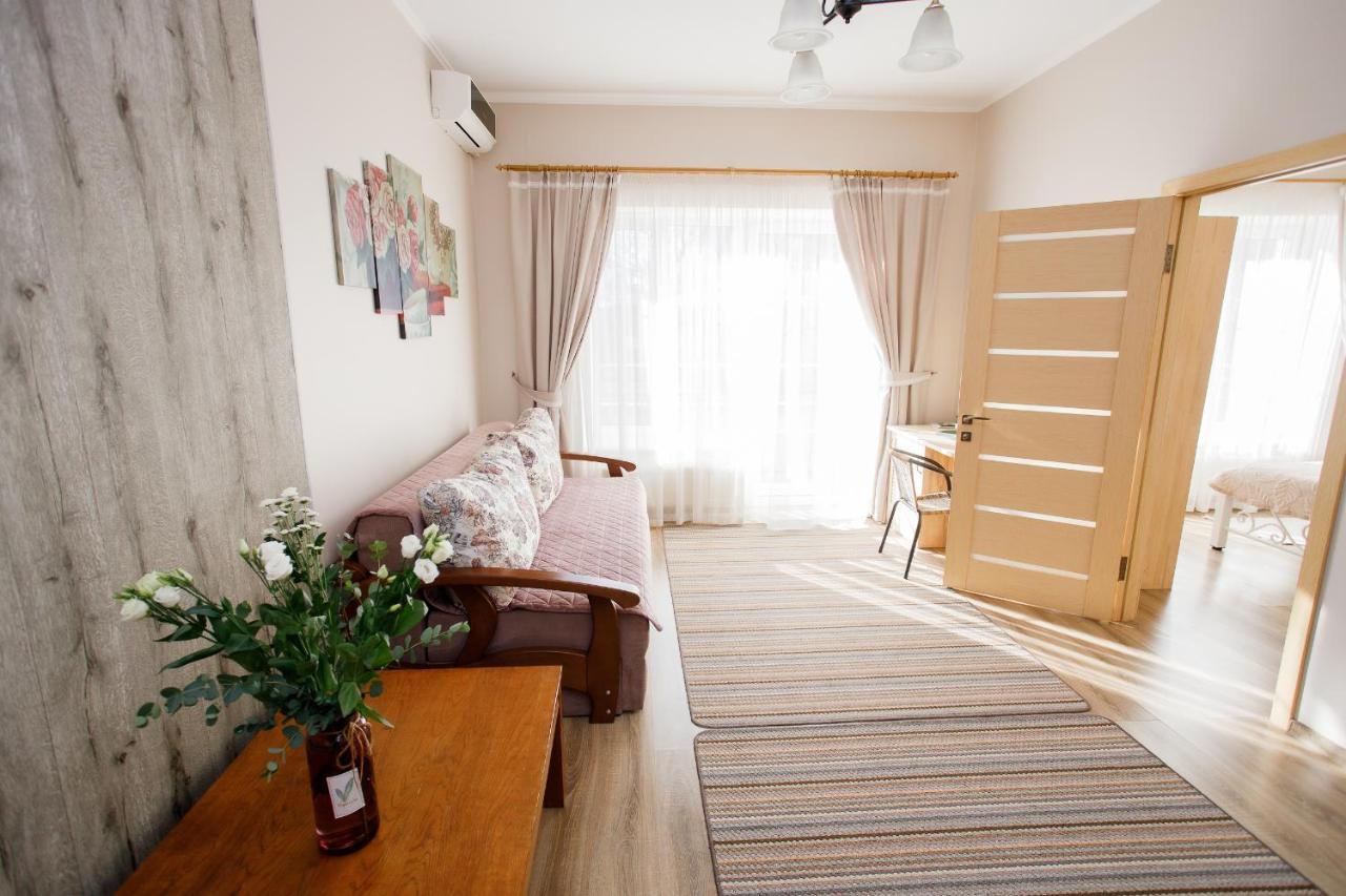 Tamerlan Khmelʼnytsʼkyy Exterior foto