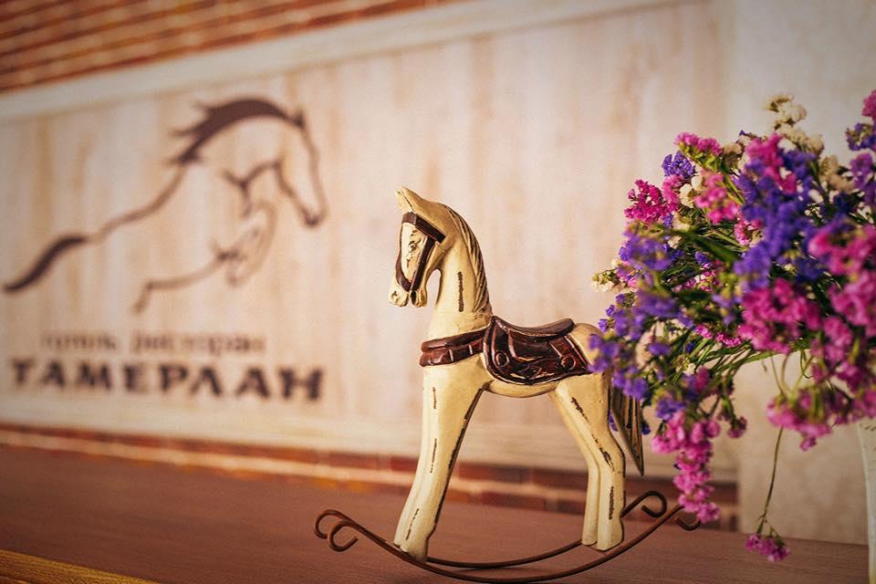 Tamerlan Khmelʼnytsʼkyy Exterior foto
